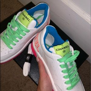 Chanel Neon 20P Sneaker NIB 37